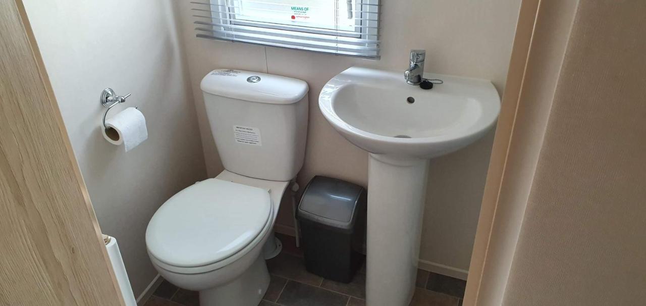 Ksr Hot Tub Holiday Home At Tattershall Lakes מראה חיצוני תמונה