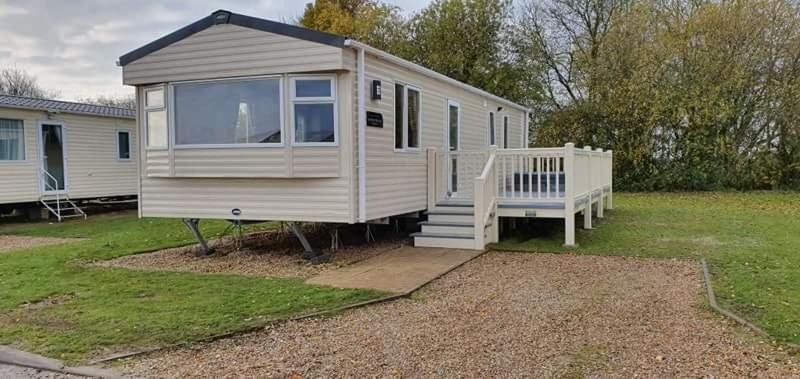 Ksr Hot Tub Holiday Home At Tattershall Lakes חדר תמונה