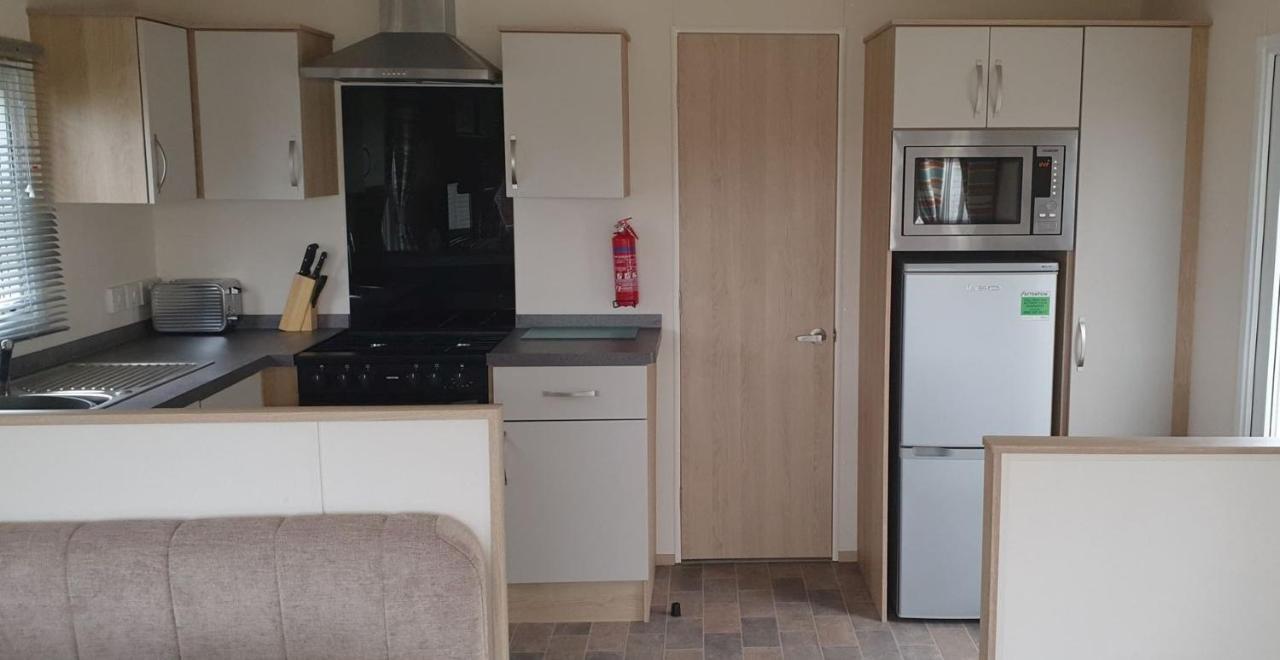 Ksr Hot Tub Holiday Home At Tattershall Lakes מראה חיצוני תמונה